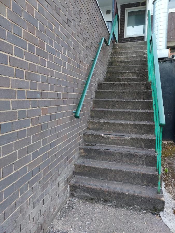 Hilltop Place Suites Near Doncaster Racecourse Exterior photo